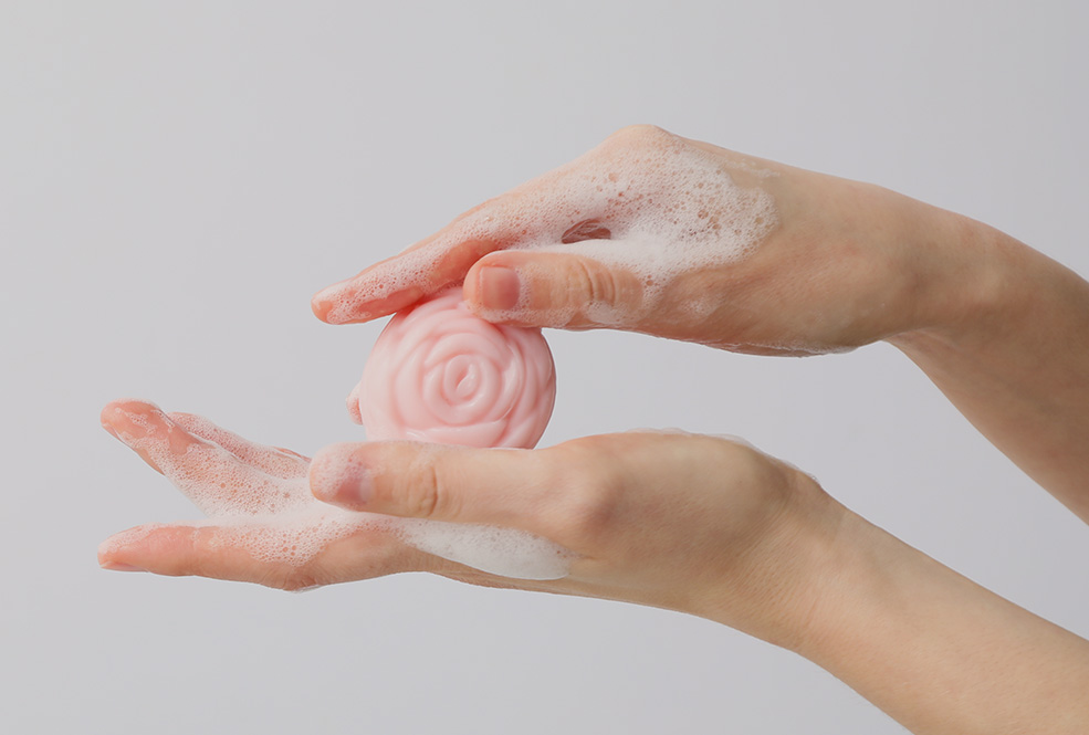 隆乳按摩_保持手部清潔