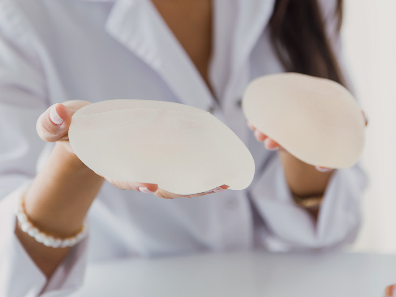 隆乳手術_絨毛面假體